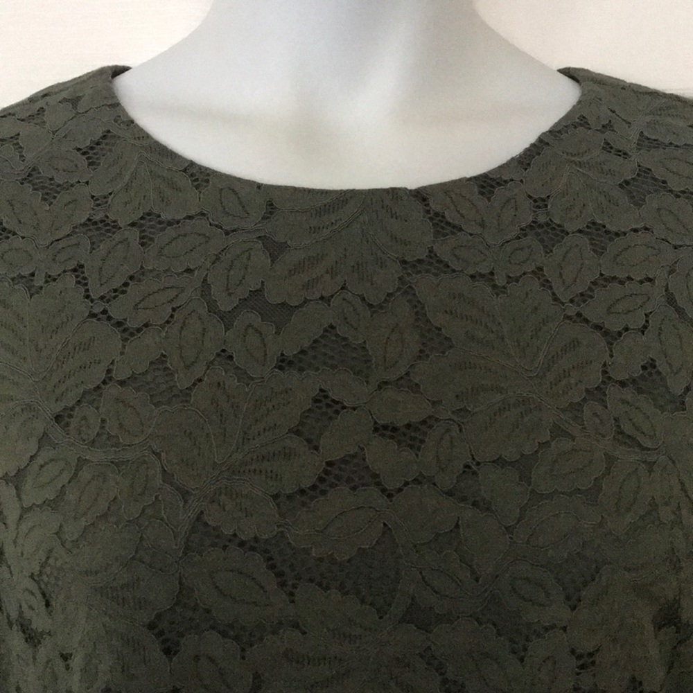 NWT Banana Republic bell sleeved lace top - Picture 5 of 8